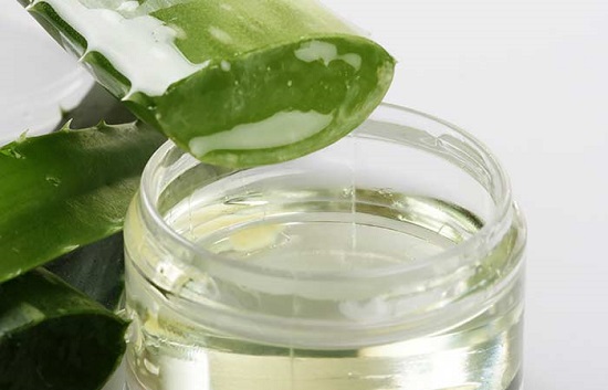 How To Use Aloe Vera On Face | Aloe Vera Plant Uses 1